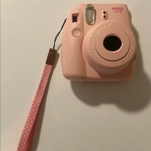 Fujifilm Instax Mini 8 Pink Instant Camera (comes with two packs of mini films)